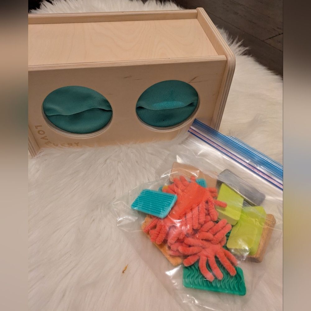 Lovevery Montessori Sensory Box
